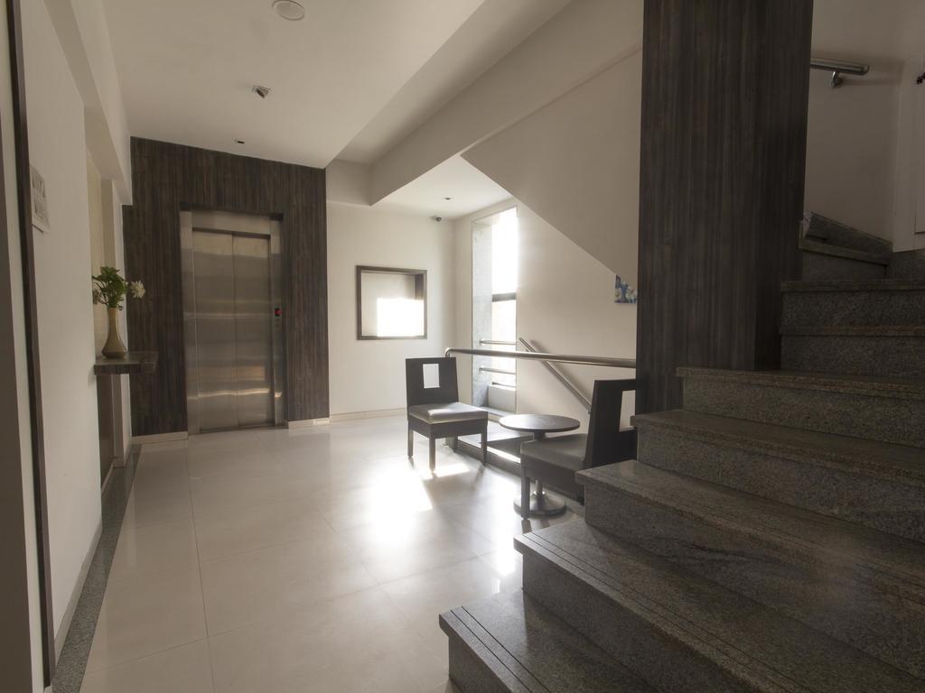Hotel Monarch Guestline In Midc Rabale, Navi Mumbai Exterior foto