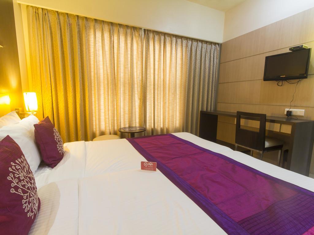 Hotel Monarch Guestline In Midc Rabale, Navi Mumbai Exterior foto