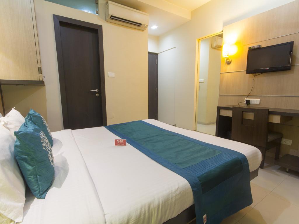 Hotel Monarch Guestline In Midc Rabale, Navi Mumbai Exterior foto